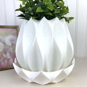 Cactus-Inspired Planter with Drainage Tray, Abyssal Planter Pot 02, Indoor Only